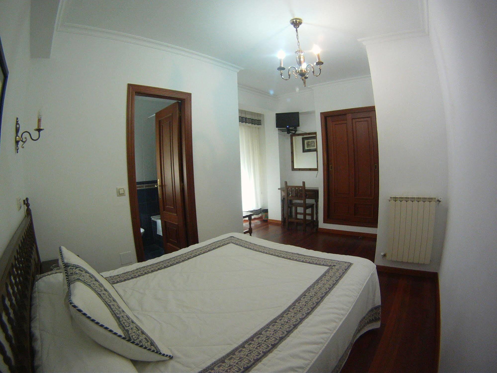 As Areas I Hotel Viveiro Bagian luar foto