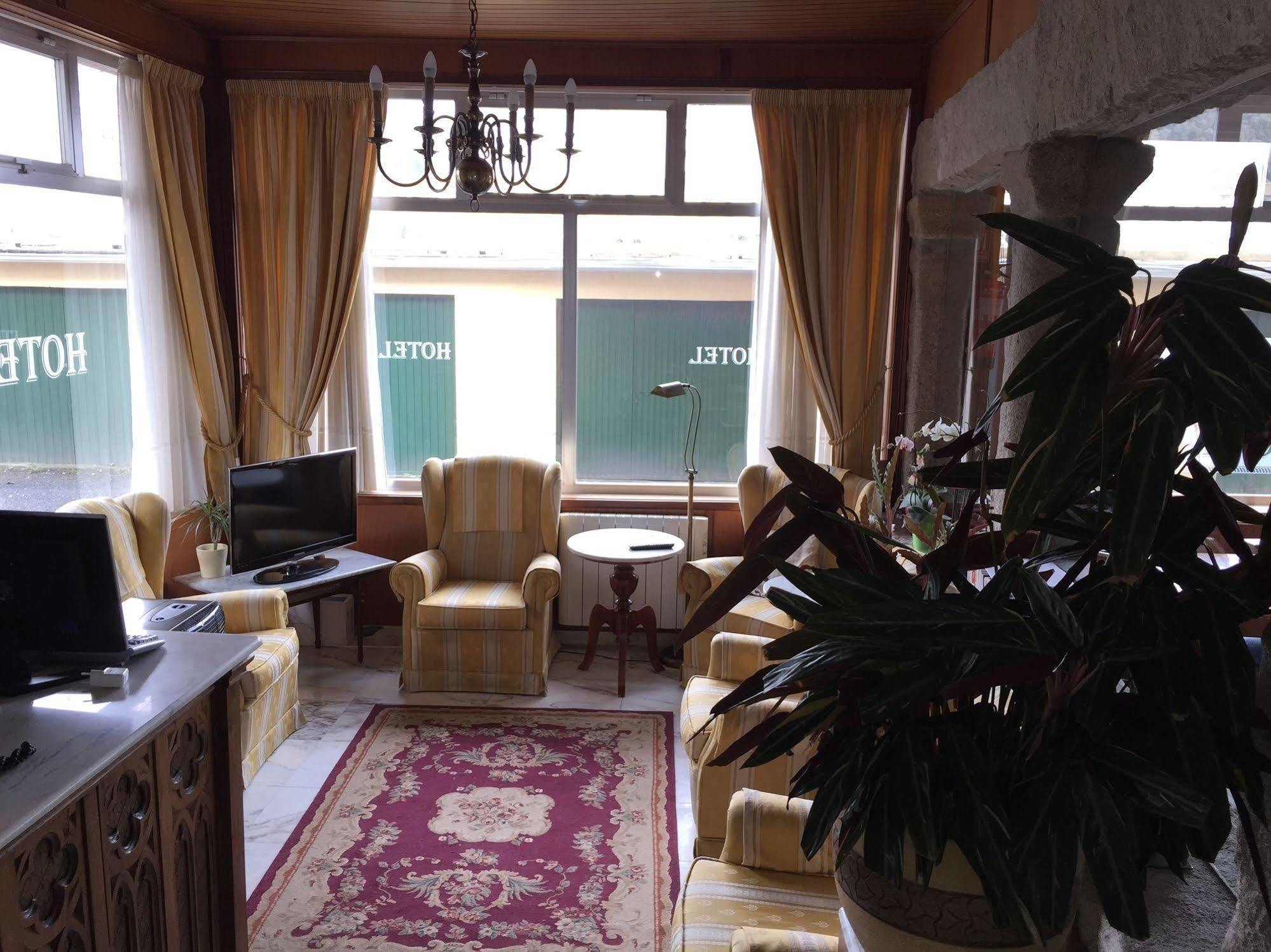As Areas I Hotel Viveiro Bagian luar foto